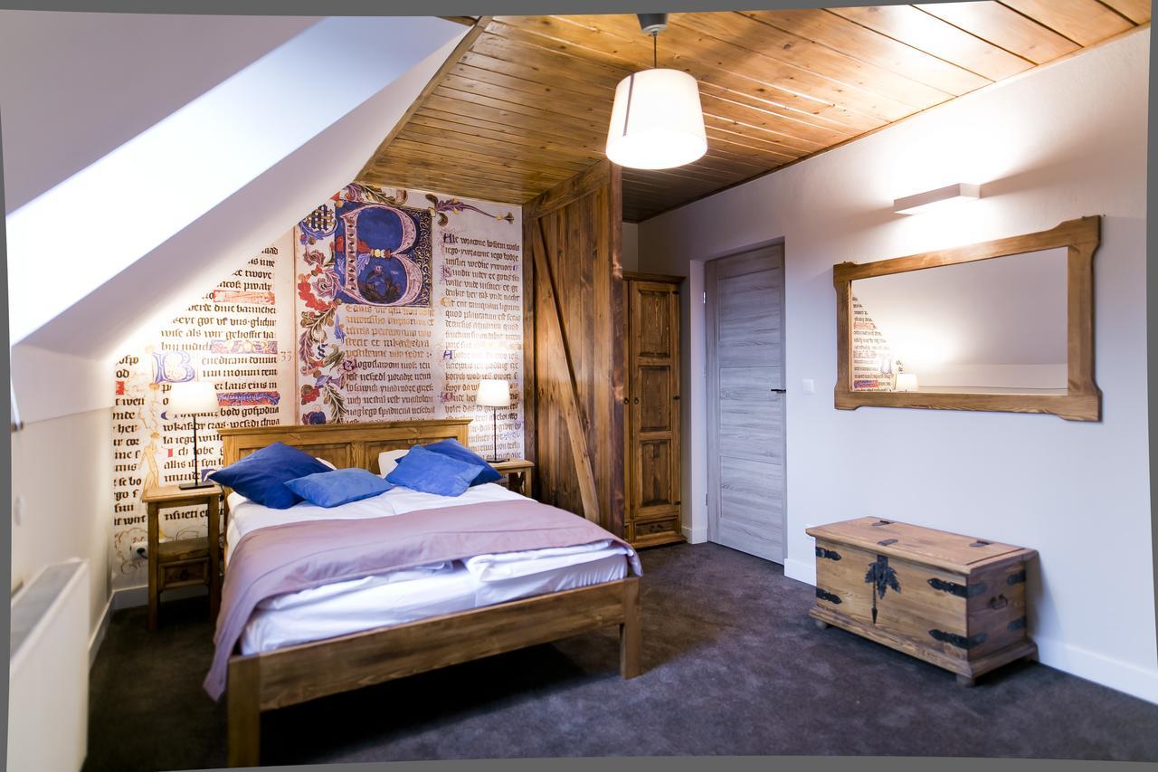Gjestgiverier Pensjonat Pola 3*